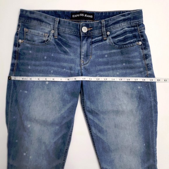 EXPRESS Stella Low Rise Cropped Skinny Jeans in Distressed Medium Wash 90094 - Picture 5 of 13
